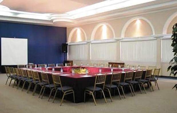 Mision Plaza De Convenciones Hotel 4*